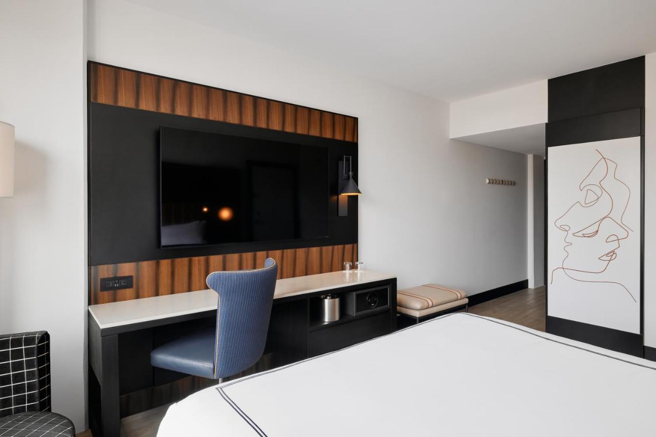 The Godfrey Detroit, Curio Collection By Hilton Hotel Exterior foto